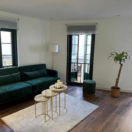 Apartamentos Urbanin I Plaza Ayuntamiento Кудильеро Экстерьер фото